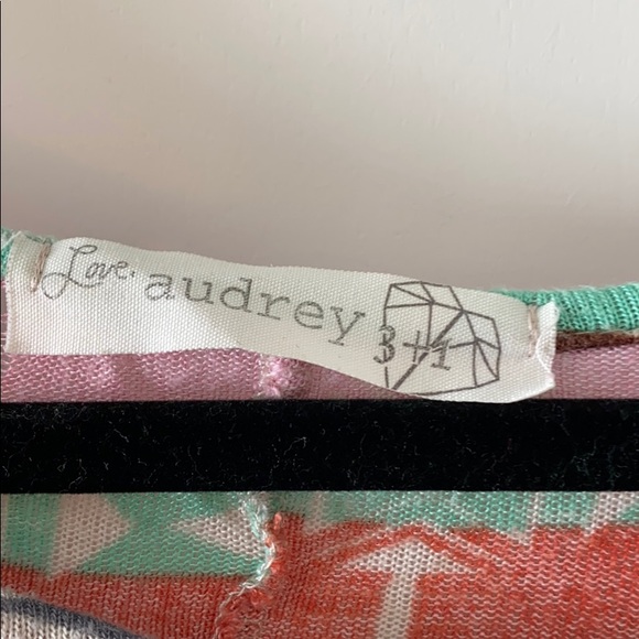 Crop Top - Picture 2 of 5